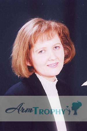 60907 - Liliana Age: 38 - Russia