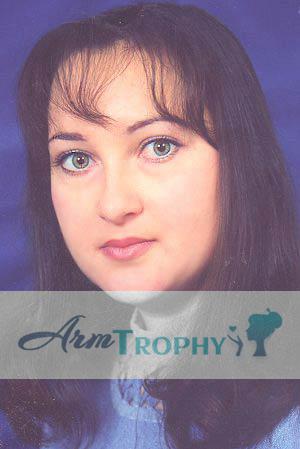 60941 - Oxana Age: 30 - Russia