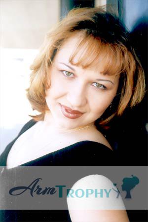 61060 - Larisa Age: 33 - Russia