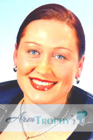 61075 - Svetlana Age: 38 - Russia