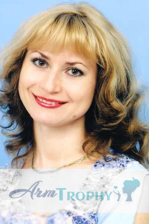 61197 - Natalia Age: 38 - Russia