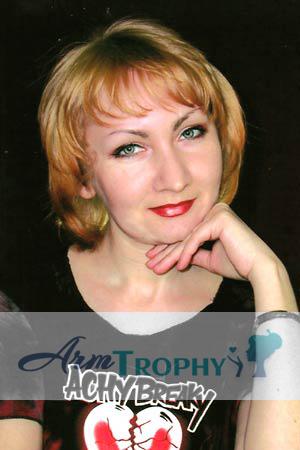 61445 - Natalia Age: 39 - Russia