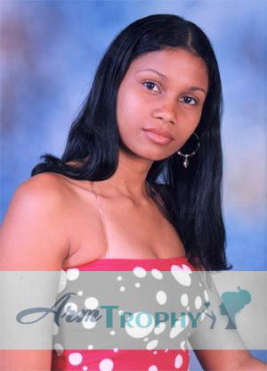 61706 - Nayibe Age: 26 - Colombia