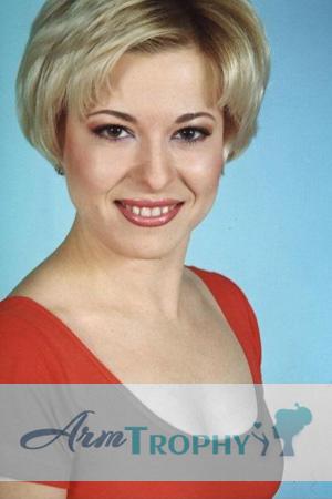 61958 - Oksana Age: 40 - Russia