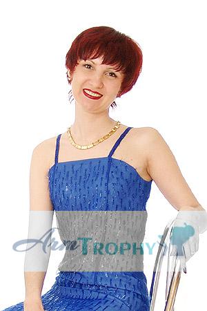62060 - Svetlana Age: 37 - Russia