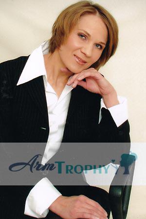 62226 - Elena Age: 42 - Russia