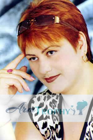 62402 - Julia Age: 36 - Russia