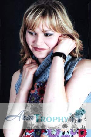 62512 - Ekaterina Age: 30 - Russia