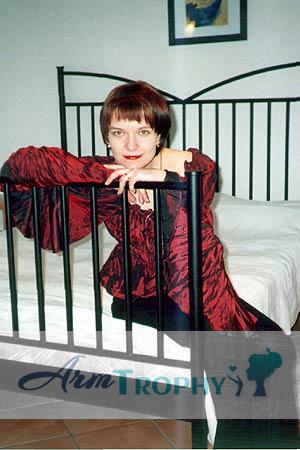 63895 - Oksana Age: 36 - Russia