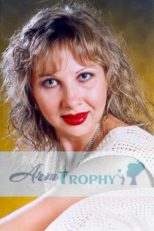 64066 - Elena Age: 41 - Russia