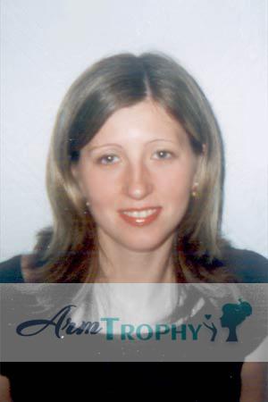 64114 - Julia Age: 33 - Russia