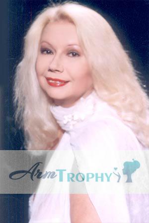 64120 - Ludmila Age: 50 - Russia