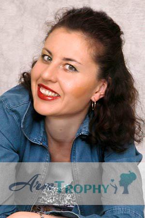 64268 - Zoya Age: 44 - Russia