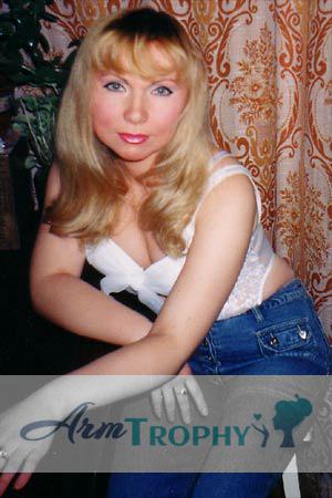 64352 - Natalia Age: 38 - Russia