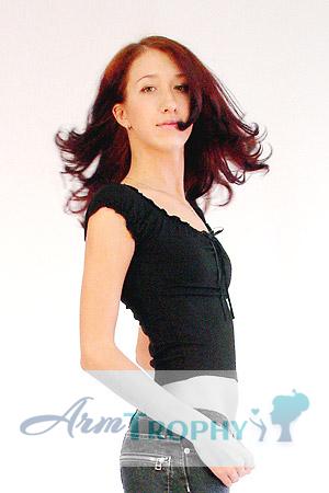 64504 - Aleksandra Age: 28 - Russia