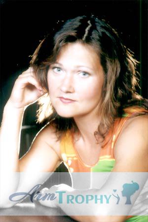 64680 - Tatiana Age: 43 - Russia