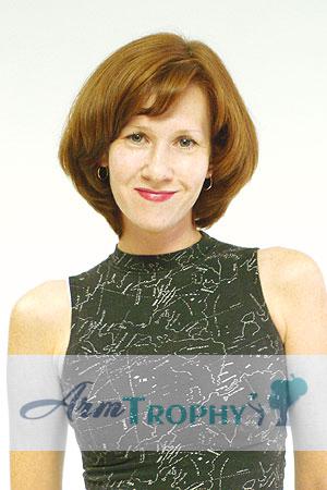 65605 - Elena Age: 41 - Russia