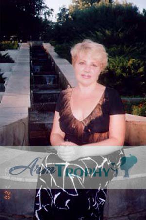 65640 - Svetlana Age: 46 - Russia
