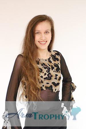 65874 - Oksana Age: 33 - Russia