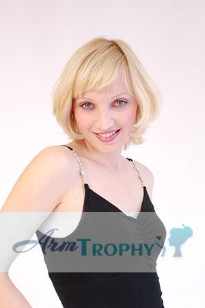 65915 - Irina Age: 39 - Russia