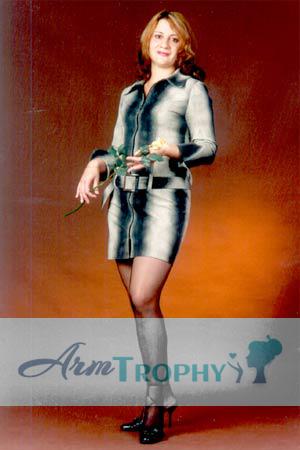 66524 - Oksana Age: 33 - Russia