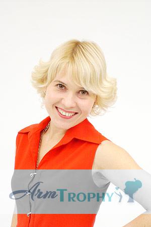 66716 - Elena Age: 39 - Russia