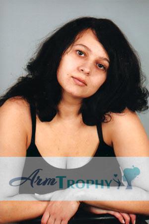66881 - Elena Age: 31 - Russia