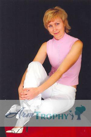 67004 - Elena Age: 43 - Russia