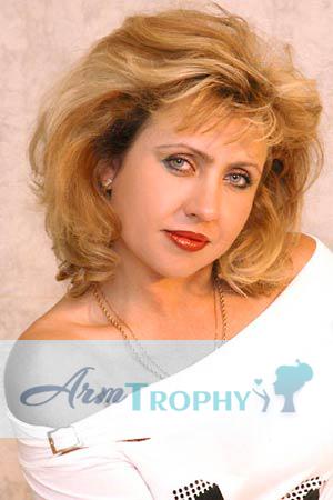 67549 - Lybov Age: 47 - Russia