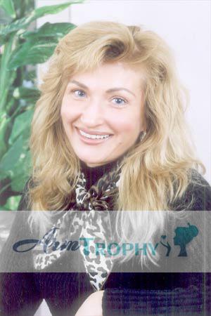67670 - Ella Age: 43 - Russia