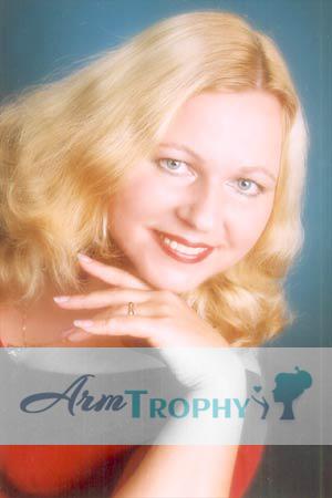 67854 - Elena Age: 45 - Russia