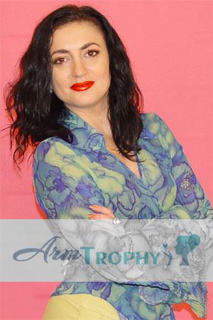 68013 - Natalia Age: 42 - Ukraine