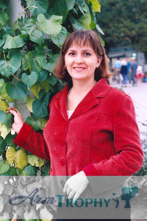 68064 - Elena Age: 41 - Russia
