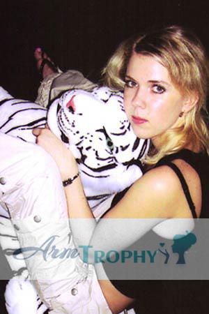 68310 - Olga Age: 29 - Russia