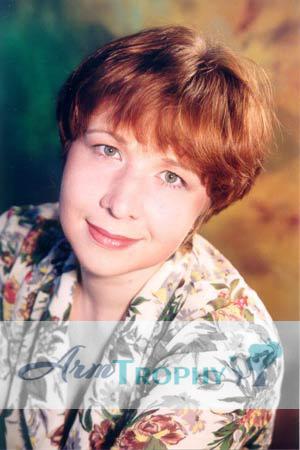 68577 - Julia Age: 38 - Russia