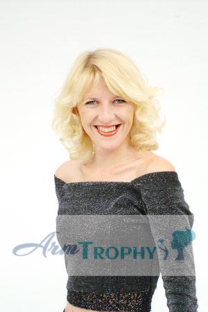 68743 - Ekaterina Age: 38 - Russia