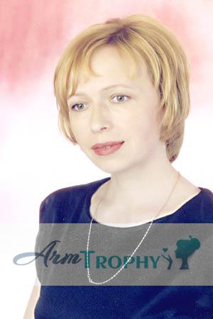 68888 - Svetlana Age: 45 - Russia