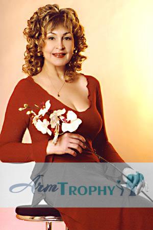 68896 - Larisa Age: 51 - Russia