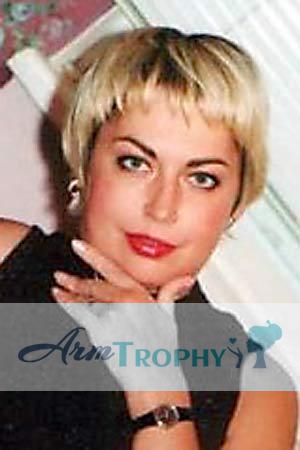 69016 - Elena Age: 43 - Russia
