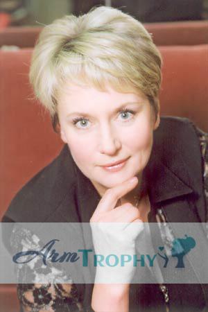 69284 - Elena Age: 52 - Russia