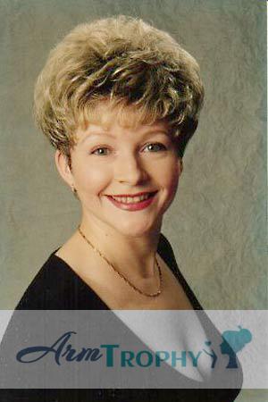 69302 - Elena Age: 45 - Russia