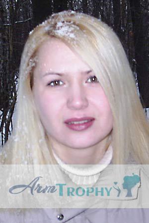 69308 - Irina Age: 33 - Russia