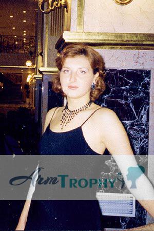 69358 - Elena Age: 29 - Russia