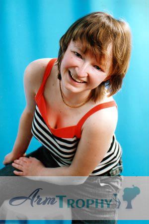 69432 - Tatiana Age: 31 - Russia