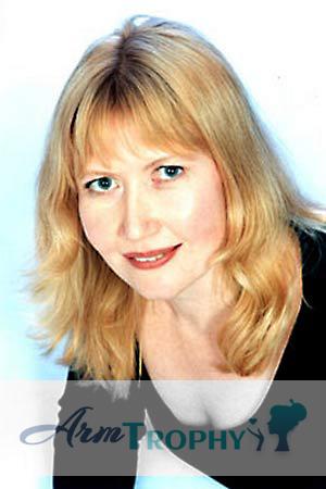 69462 - Oksana Age: 41 - Russia