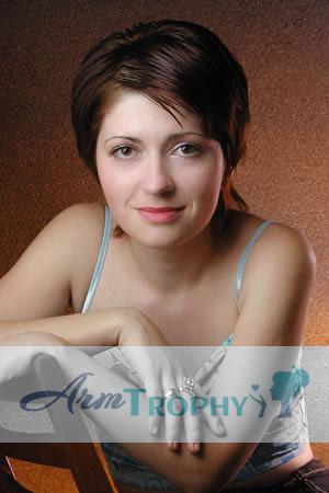69694 - Natalia Age: 37 - Russia
