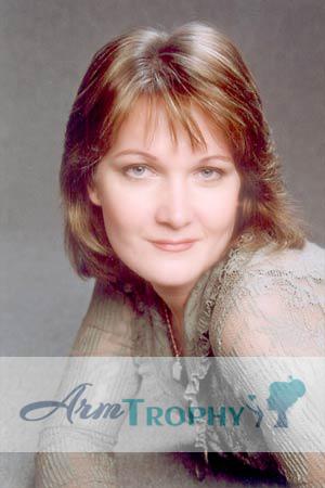 69703 - Elena Age: 39 - Russia