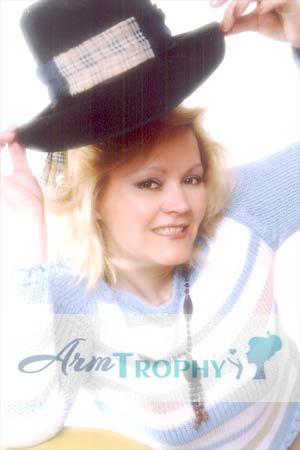 69709 - Svetlana Age: 52 - Russia