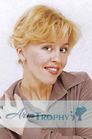 69733 - Olga Age: 39 - Russia