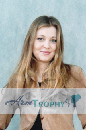 69921 - Natalia Age: 39 - Russia